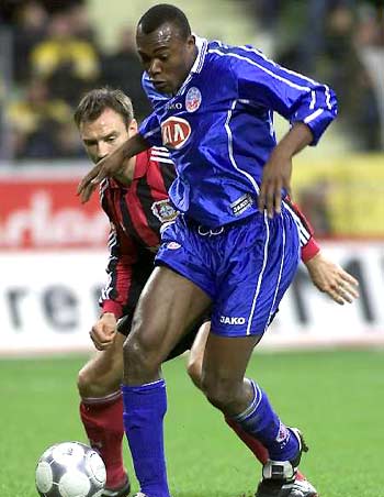 粒进球位居 粒进球位居